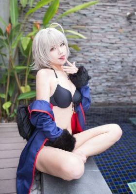 18摸