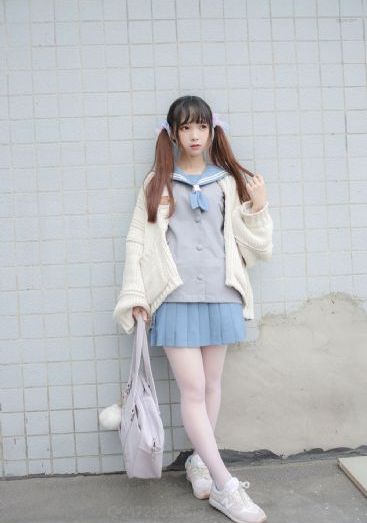 女朋友的丰满妈咪